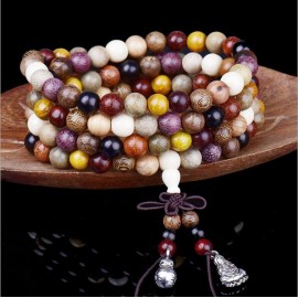bracelet Mâlâ bois 108 perles