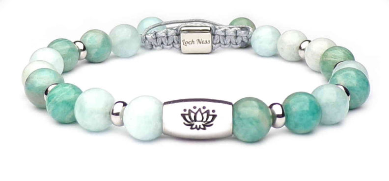 bracelet pierres avec symbole fleur de Lotus
